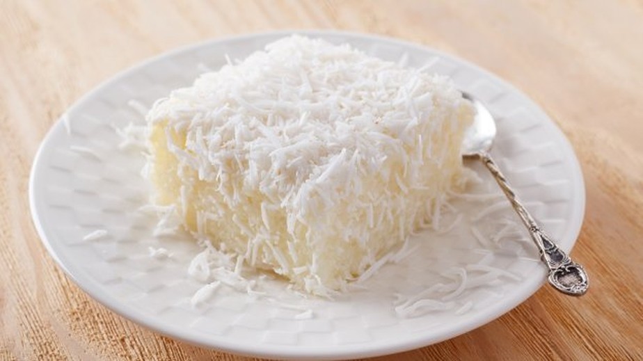 bolo de coco gelado