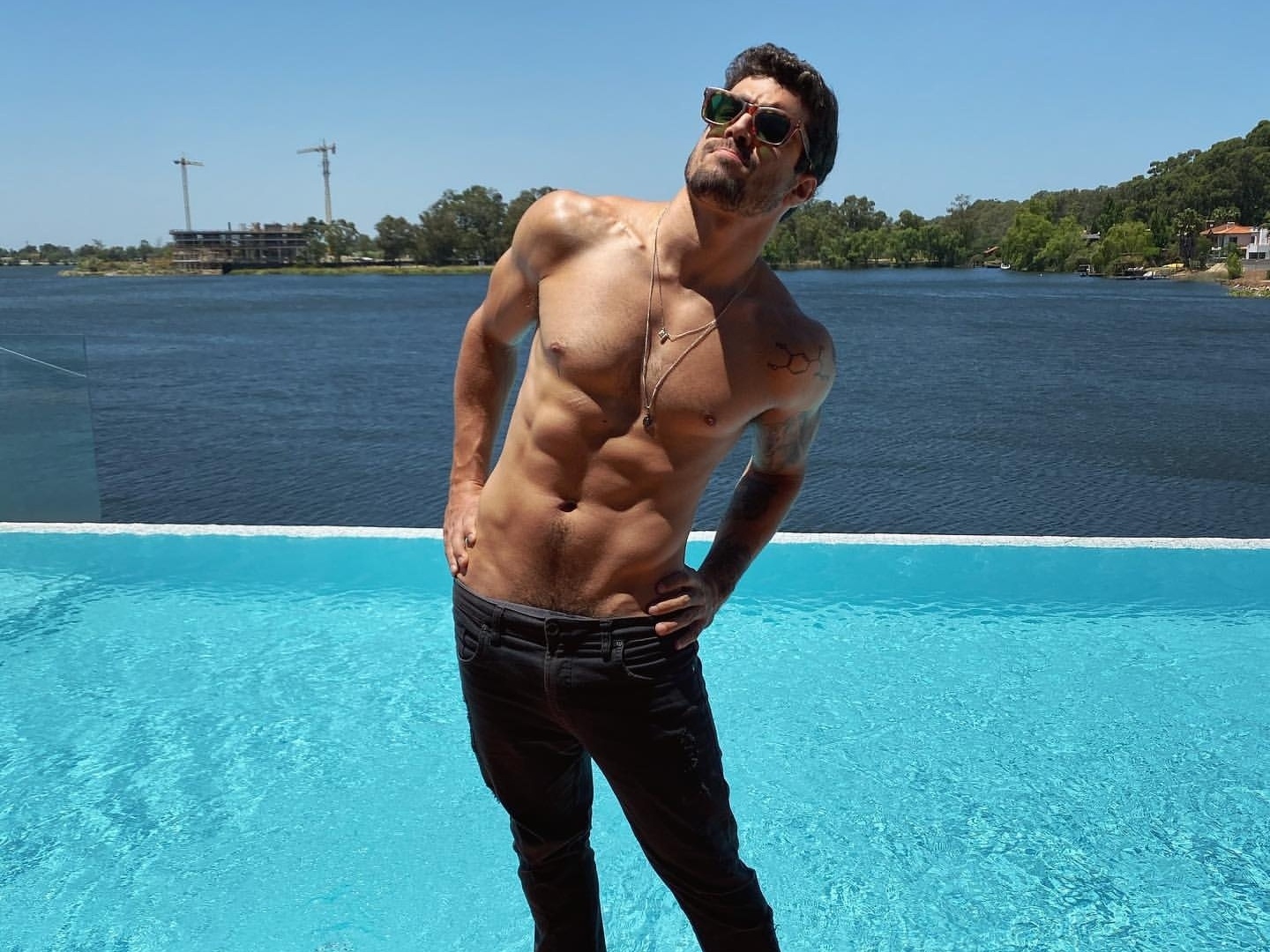 Caio Castro