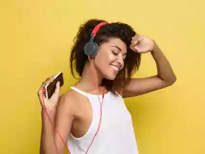 Os melhores aplicativos para baixar músicas no celular