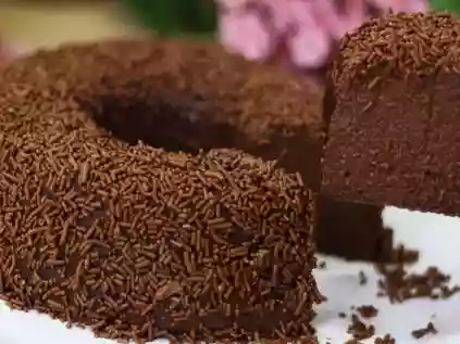 Veja Receita de Brigadeirão pronto em 25 minutos