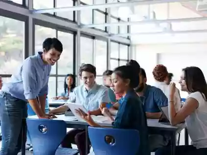 Estudantes da Faculdade Estácio de Sá: Uma Perspectiva Abrangente