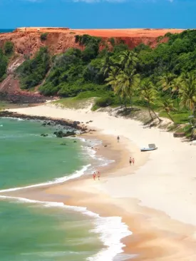 As 10 Praias Mais Bonitas no Brasil para Conhecer e Curtir