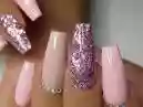 Unhas de Gelo: Uma Beleza que Encanta